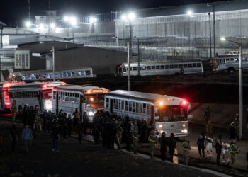 White House Denies Violating Judge’s Order in Deporting Venezuelans