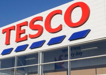 Tesco awards 5.2% pay rise but axes Sunday bonus | Money News