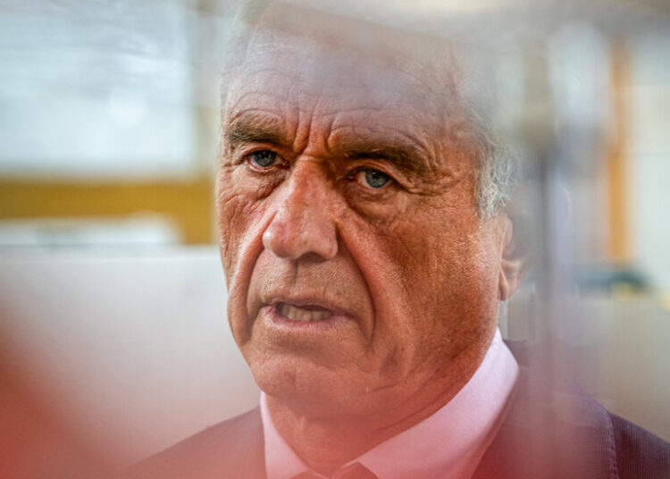 Kennedy Offers Qualified Support for Measles Vaccination