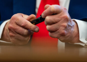 Trump Deploys Justice Dept. to Scrutinize Ex-Officials and Perceived Foes