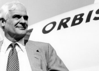 David Paton, Creator of Flying Eye Hospital, Dies at 94