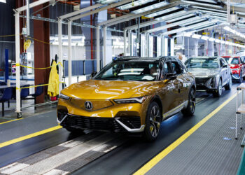 G.M. Withdraws Profit Forecast as Trump Tariffs Take a Toll