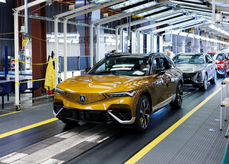 G.M. Withdraws Profit Forecast as Trump Tariffs Take a Toll