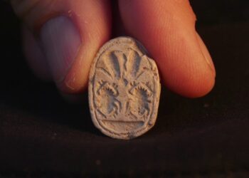 3-Year-Old Finds 3,800-Year-Old Egyptian Amulet Outside Jerusalem