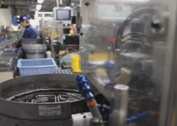 Trump's tariff bazooka: How did the pverious trade war impact the economy?