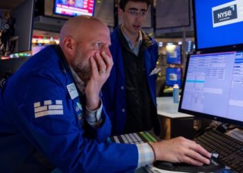 IMF warns of rising US recession risk and defends Fed rate policy