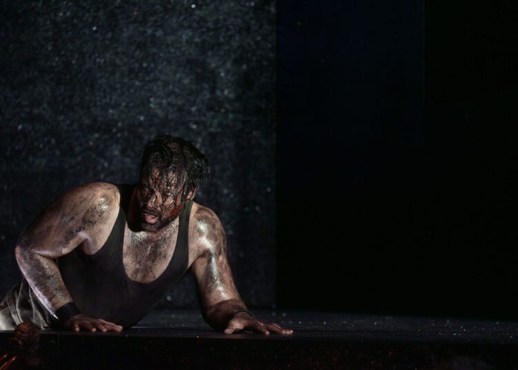 ‘Giulio Cesare’ and ‘Countertenor’ Review: Experiments in Sound and Scent