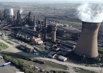 Race against time to keep Scunthorpe steel furnaces alive as raw materials to be delivered today | Politics News
