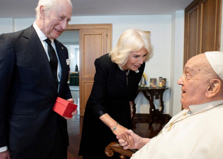 Keir Starmer and King Charles pay tribute to Pope Francis | Politics News