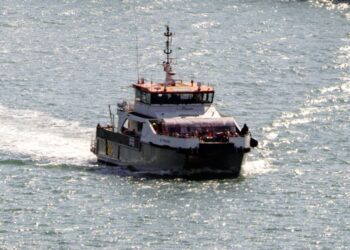 Small boat crossings halted by gusty conditions despite sunny start to spring | Politics News