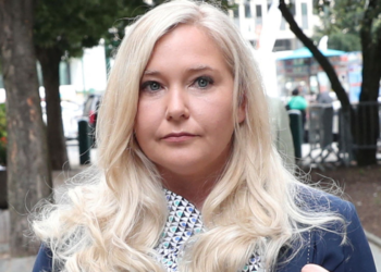 Virginia Giuffre, who accused Prince Andrew of sexual assault, has died, her family says | World News