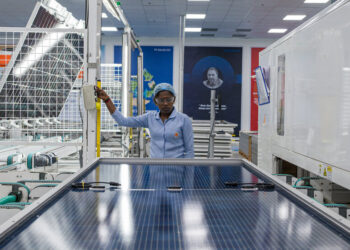 India Sees a Future Making Solar Panels for Itself, and Maybe the World