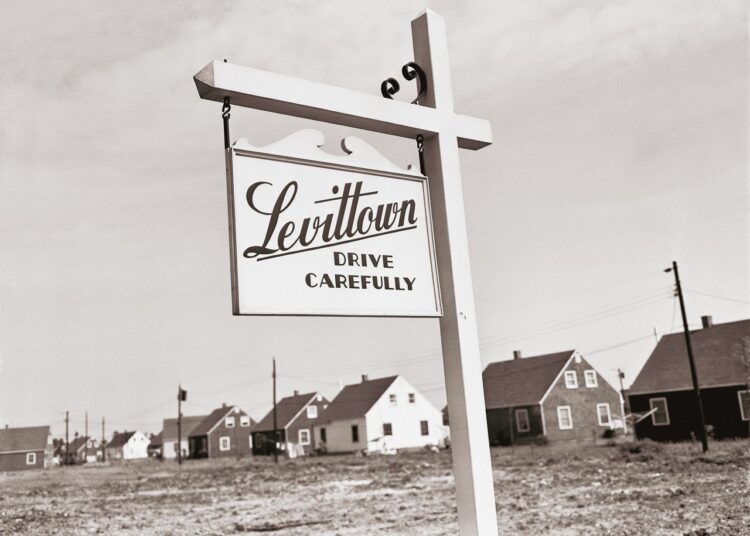 ‘Perfect Communities’ Review: The Abundant Life in Levittown