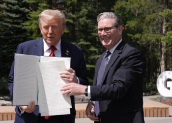 Donald Trump signs executive order to implement US-UK trade deal