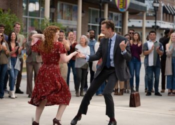 ‘The Life of Chuck’ Review: Tom Hiddleston’s Disjointed Dance