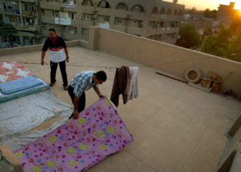 Climate change is boosting the risk of sleep apnea : NPR