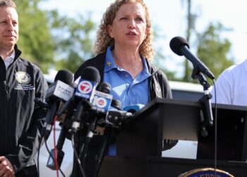 Lawmakers Visit ‘Alligator Alcatraz’ After Being Blocked