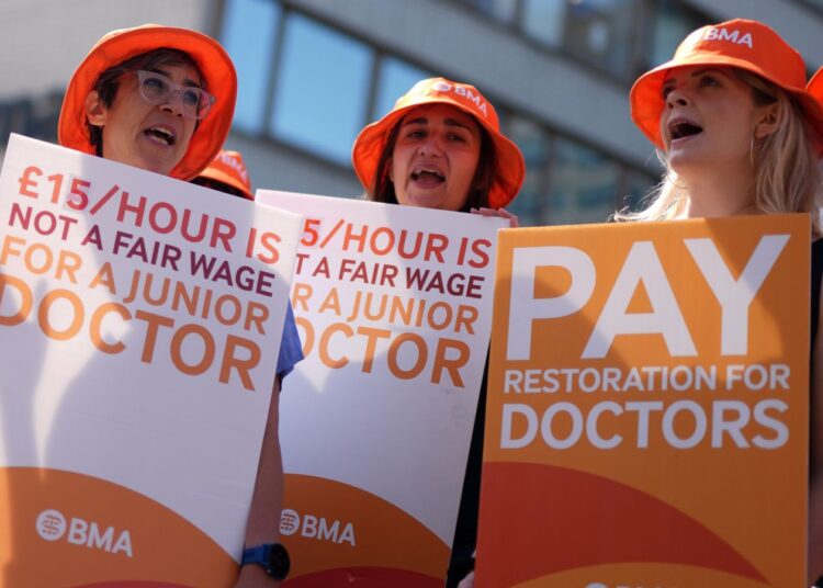 Conservatives vow to ban doctor strikes – as Kemi Badenoch hits out at ‘militant’ union | Politics News