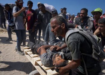 Israeli Fire Again Kills Gaza Aid-Seekers As U.S. Envoy Meets With Hostages’ Families