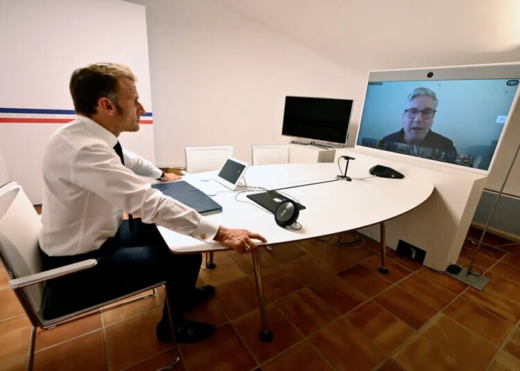 Starmer, Macron Host ‘Coalition of the Willing’ Leaders’ Call After Trump-Zelensky Meeting