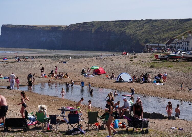 UK weather: Yellow heat health alert extended across large parts of country amid heatwave | UK News