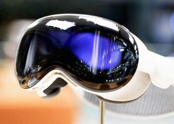 This Startup Wants to Put Its Brain-Computer Interface in the Apple Vision Pro