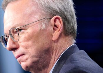 Former Google CEO Will Fund Boat Drones to Explore Rough Antarctic Waters