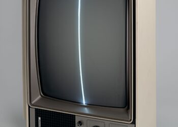 ‘Lines of Resolution: Drawing at the Advent of Television and Video’ Review: Shaped by the Screen