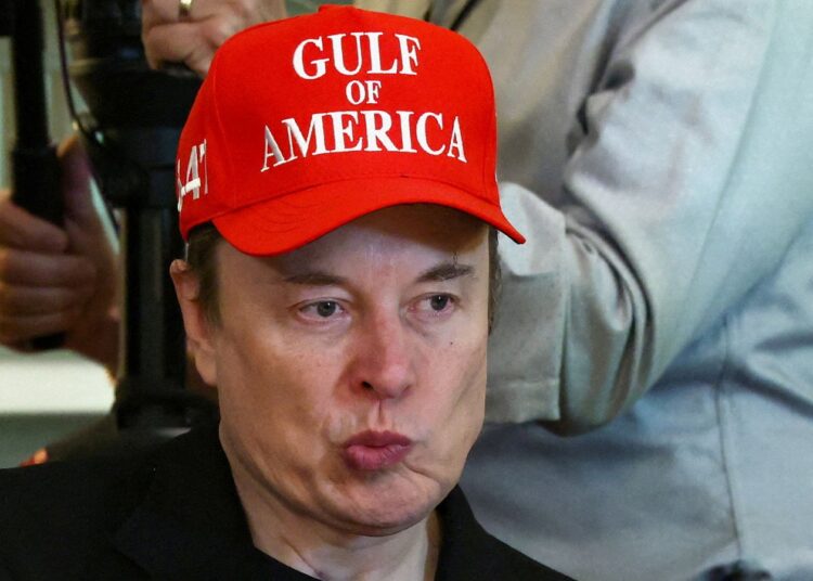 Elon Musk launches personal attack on NASA boss – and says he isn’t smart enough for the job | Science, Climate & Tech News