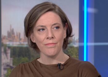 PM has ‘confidence’ in Jess Phillips after grooming survivors demanded her resignation | Politics News