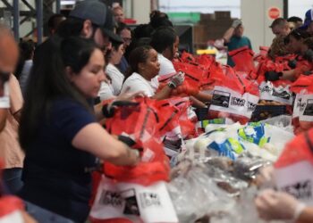 As Millions Of Americans Lose SNAP Benefits, Trump Keeps The Party Going At Mar-A-Lago