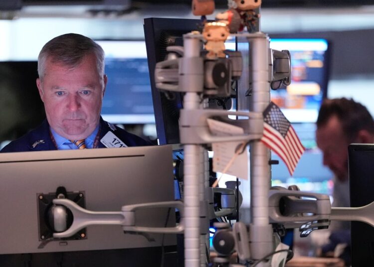 US Market Falls As Nvidia And Bitcoin Decline