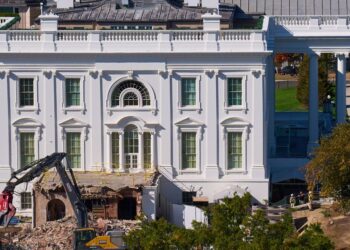 Trump Administration Opposes Halting White House Ballroom Project