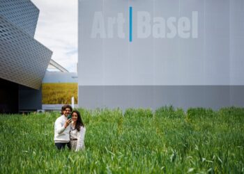 Swiss Voters Reject Inheritance Tax After Billionaires Threaten Exodus