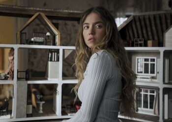 ‘The Housemaid’ Review: Sydney Sweeney’s Suburban Nightmare