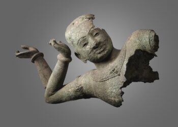 ‘Royal Bronzes: Cambodian Art of the Divine’ Review: A Capital of Sumptuous Sculpture