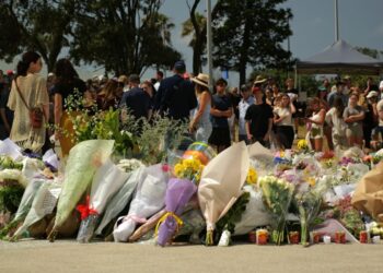 ‘Utter panic and chaos’: Site of celebration at Bondi Beach is now a memorial to a siege | World News