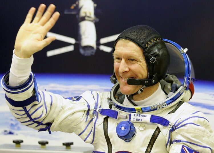 US and China should collaborate on new trips to the moon, says British astronaut Tim Peake | Science, Climate & Tech News