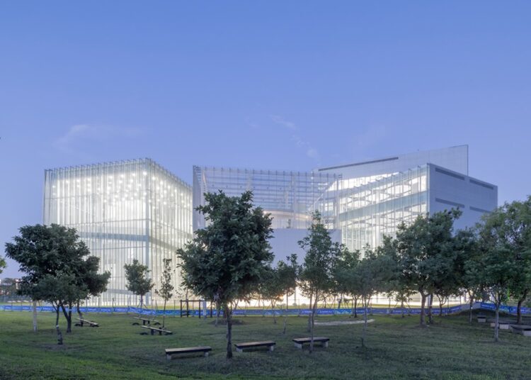New ‘Museumbrary’ Designed by SANAA Opens in Taichung