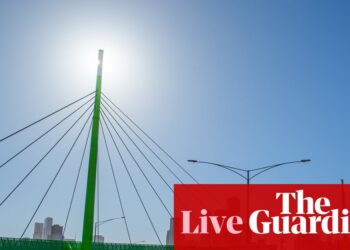 Australia news live: Victoria heat record under threat as temperatures pass 48C and six major fires burn across state | Australia news