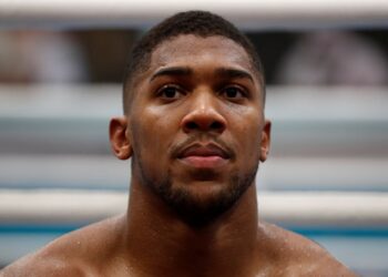 Anthony Joshua pays respects to friends killed in road crash | World News