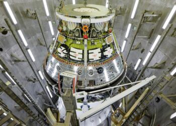 NASA mega-rocket for moon mission could launch in weeks | Science, Climate & Tech News