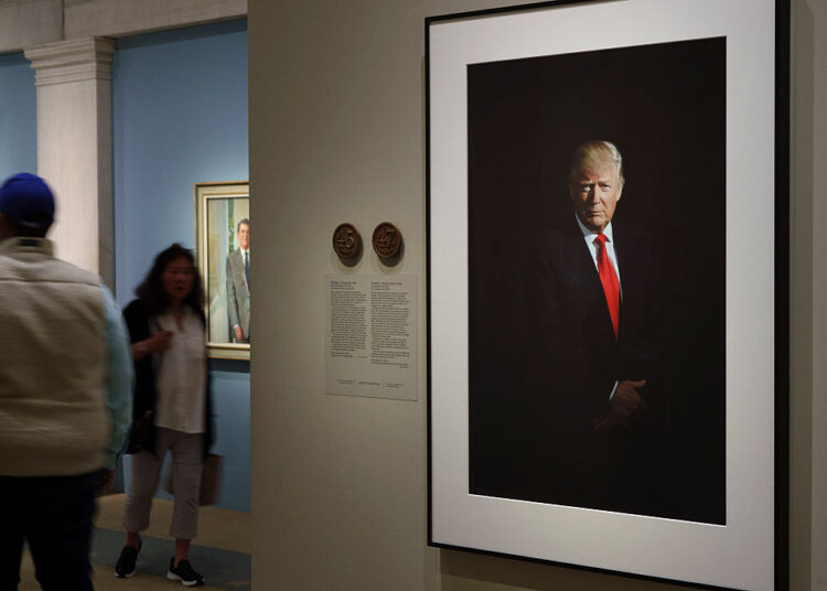 White House Suggests Expanded Trump Display at Smithsonian