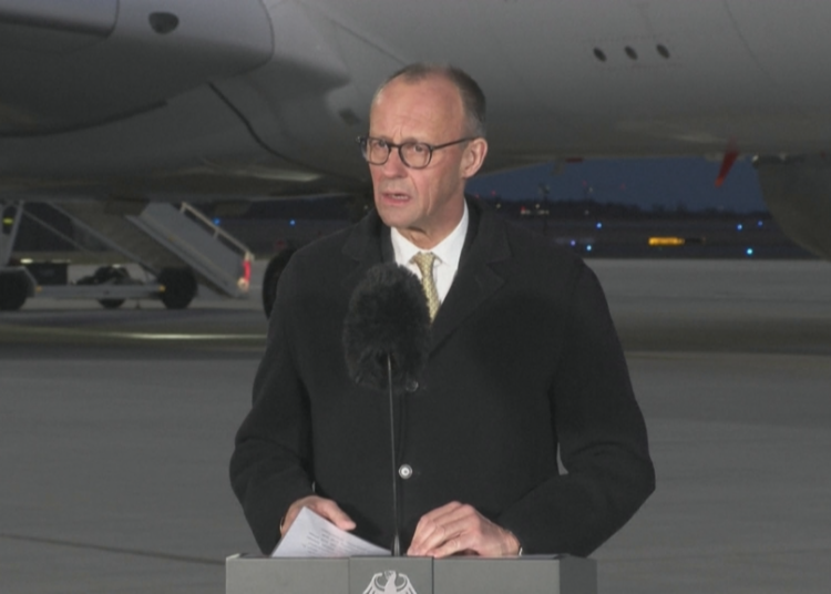 German Chancellor seeks "right balance" in his first official visit to China