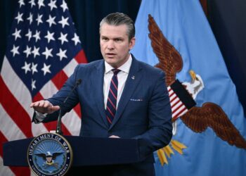 Hegseth Says U.S.-Iran War Is ‘Not Iraq’ in Pentagon Briefing