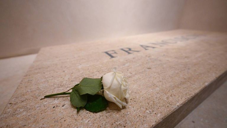 A single white rose left on the tomb. Pic: Vatican